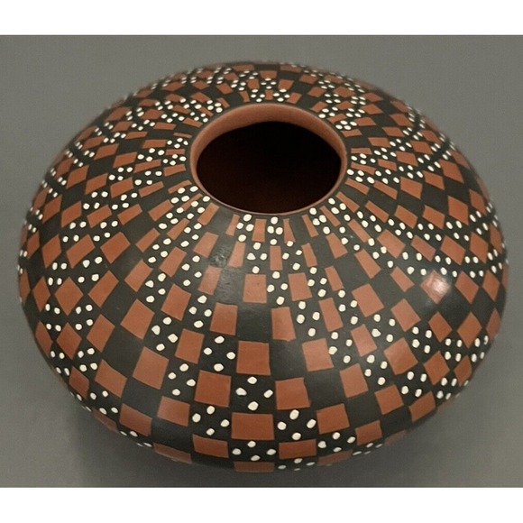Mata Ortiz Pottery Seed Pot Yoly Ledezma Checkered White Dots‎ Art Mexico Clay - Picture 5 of 8